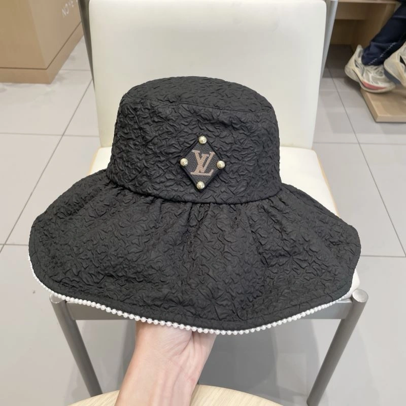 Seasonal Louis Vuitton Caps 258026