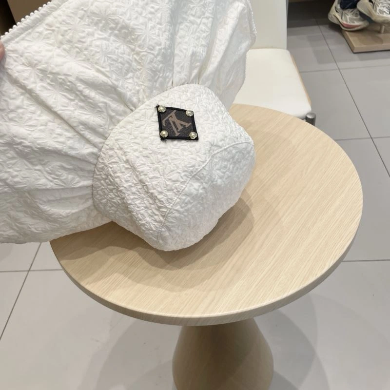 Louis Vuitton Caps Bold 258024