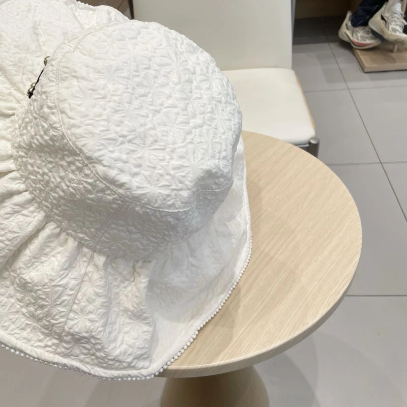 Louis Vuitton Caps Bold 258024