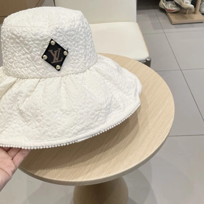 Louis Vuitton Caps Bold 258024