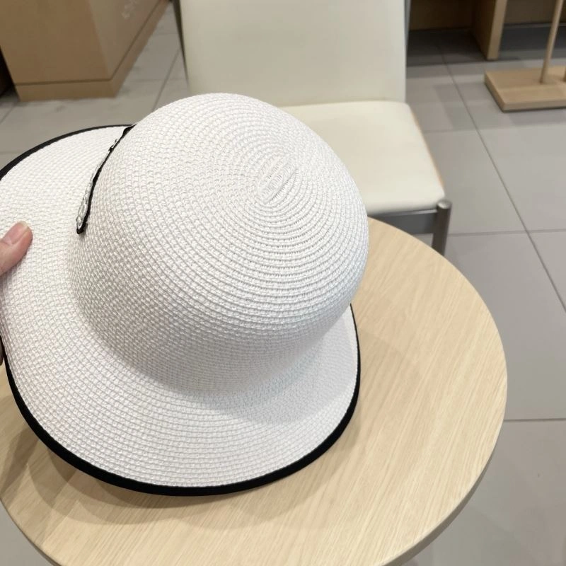 Stretchable Louis Vuitton Caps 258022