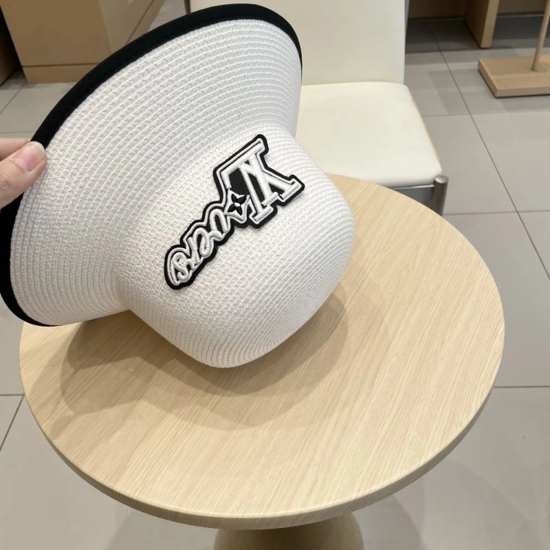Stretchable Louis Vuitton Caps 258022