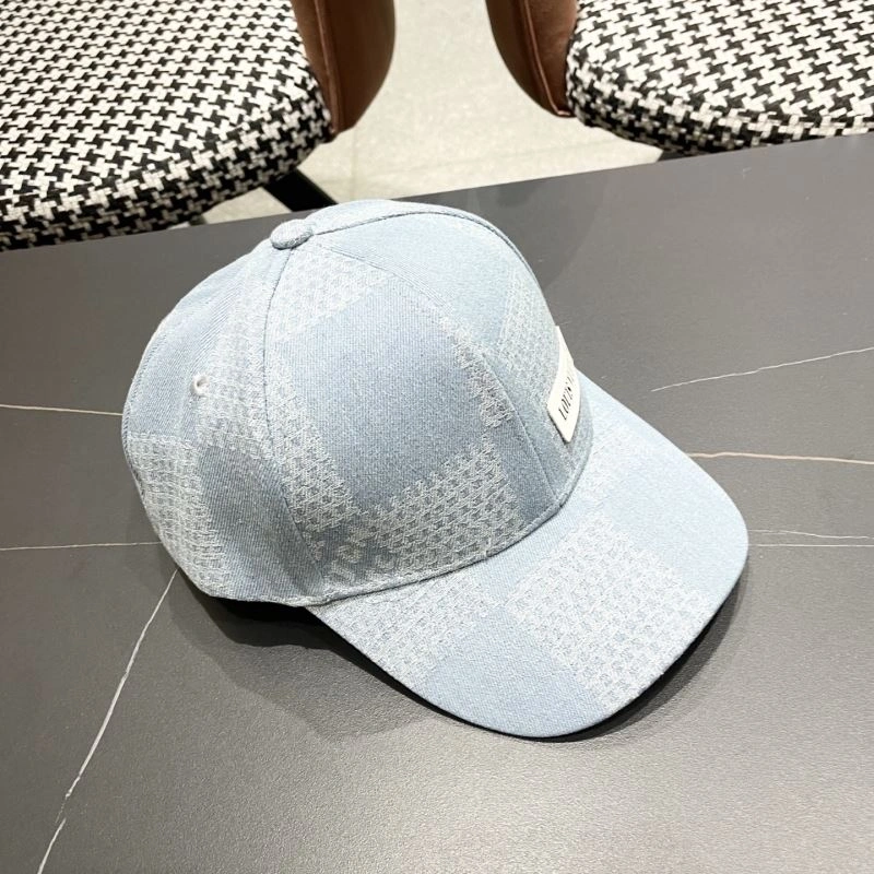 Fashionable Louis Vuitton Caps 258013