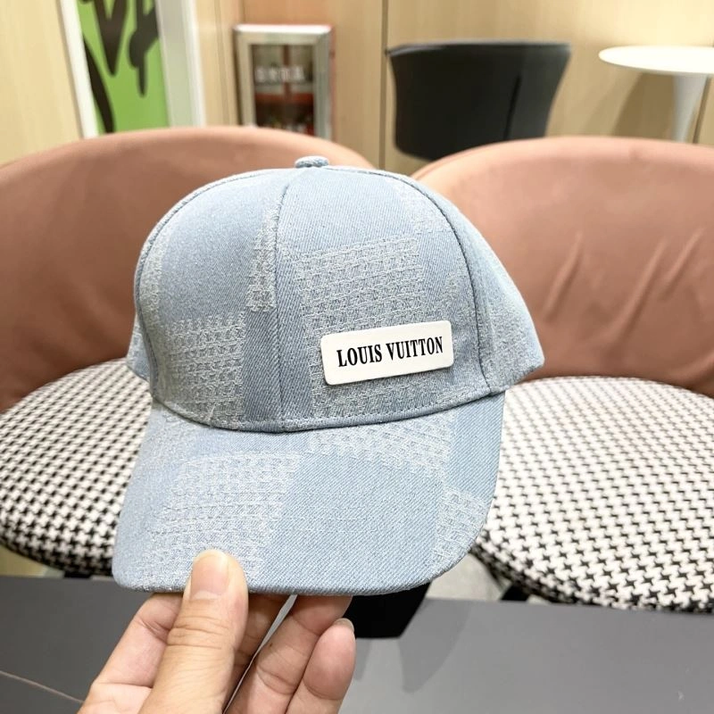 Fashionable Louis Vuitton Caps 258013
