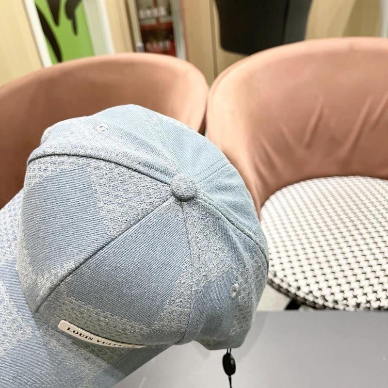 Fashionable Louis Vuitton Caps 258013