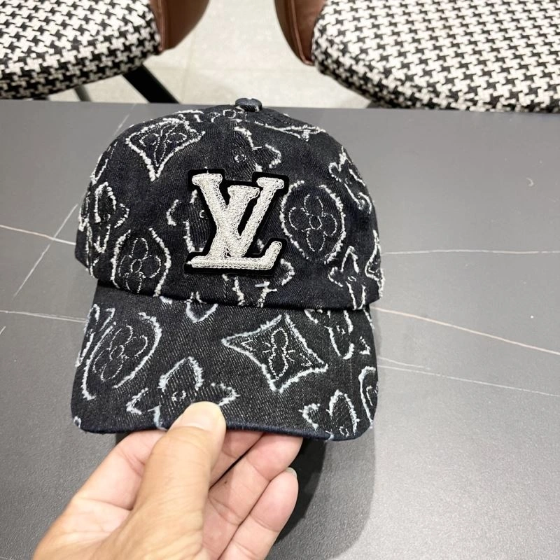 Louis Vuitton Caps Bright 258016