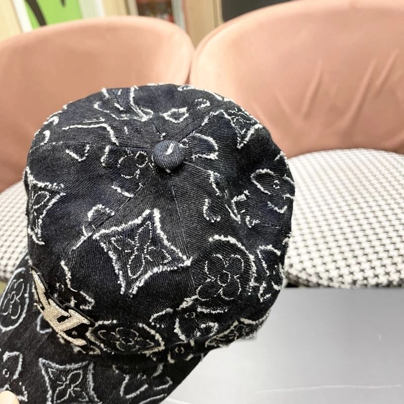 Louis Vuitton Caps Bright 258016