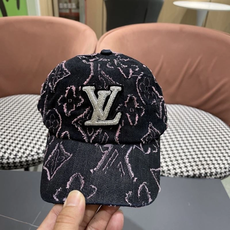 Packable Louis Vuitton Caps 258003