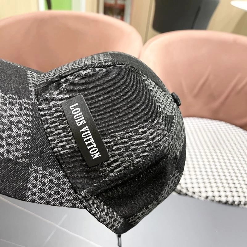 Louis Vuitton Caps Trendsetting 258018