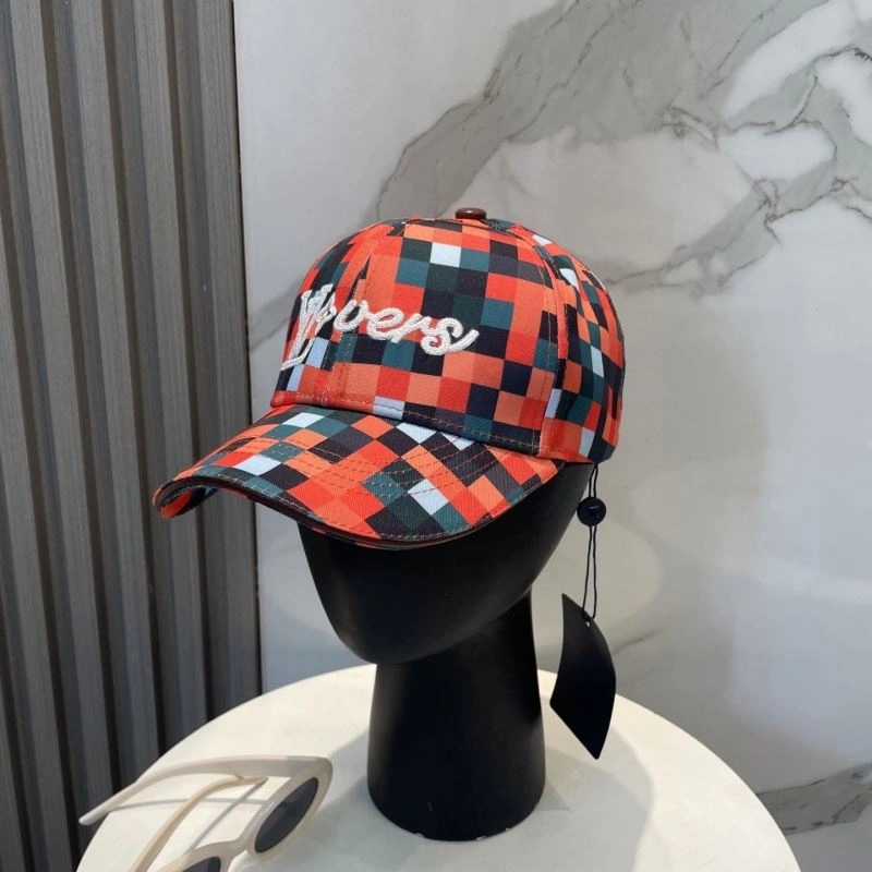 Packable Louis Vuitton Caps 257998