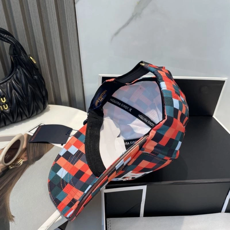 Packable Louis Vuitton Caps 257998