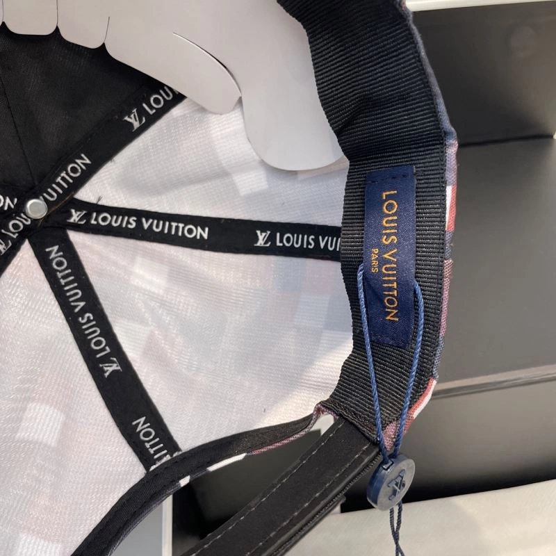 Louis Vuitton Caps Vibrant 257986