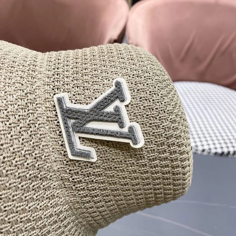Lightweight Louis Vuitton Caps 257985
