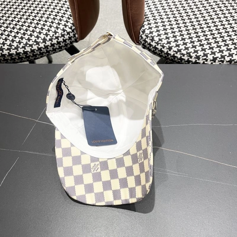 Louis Vuitton Caps Snug 258007