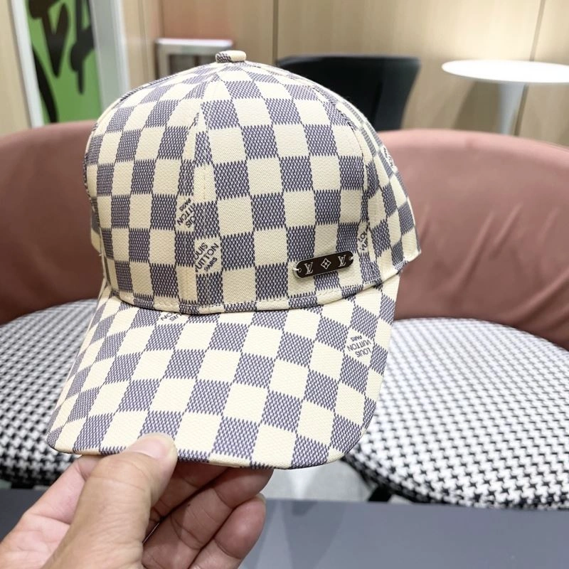 Louis Vuitton Caps Snug 258007