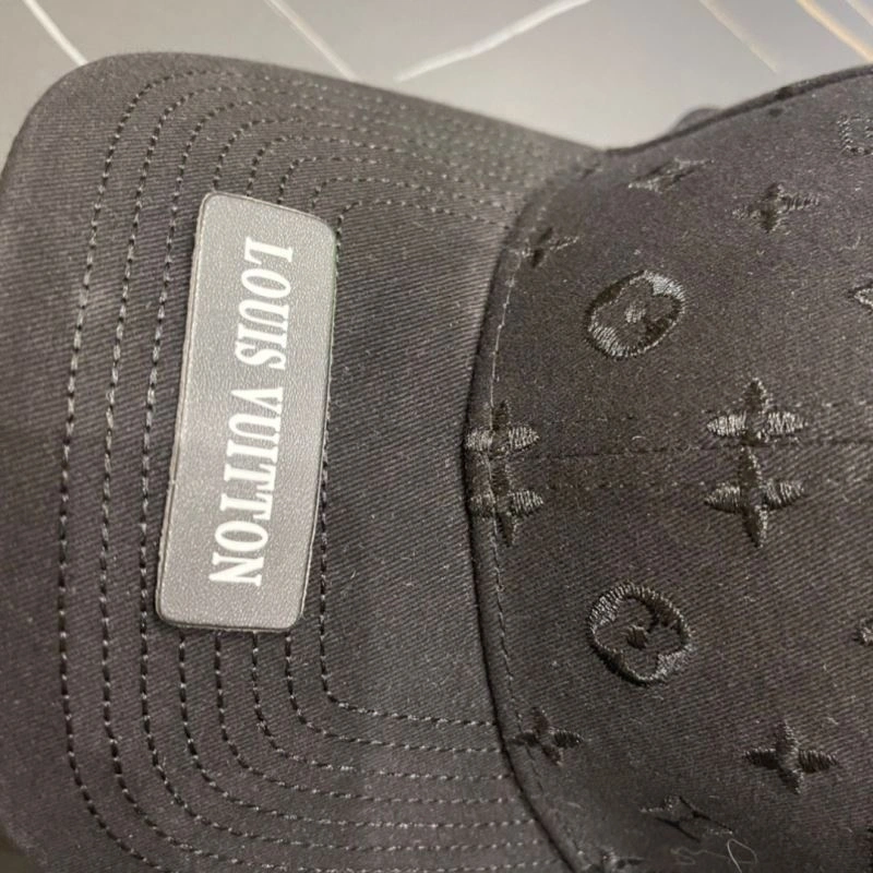 Supportive Louis Vuitton Caps 257977