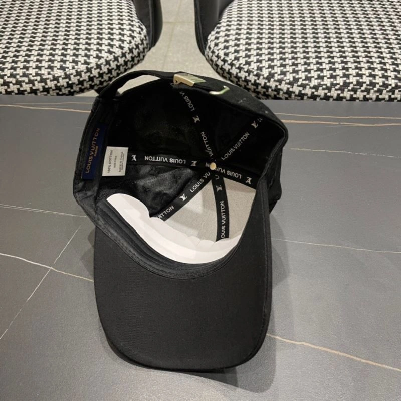 Supportive Louis Vuitton Caps 257977