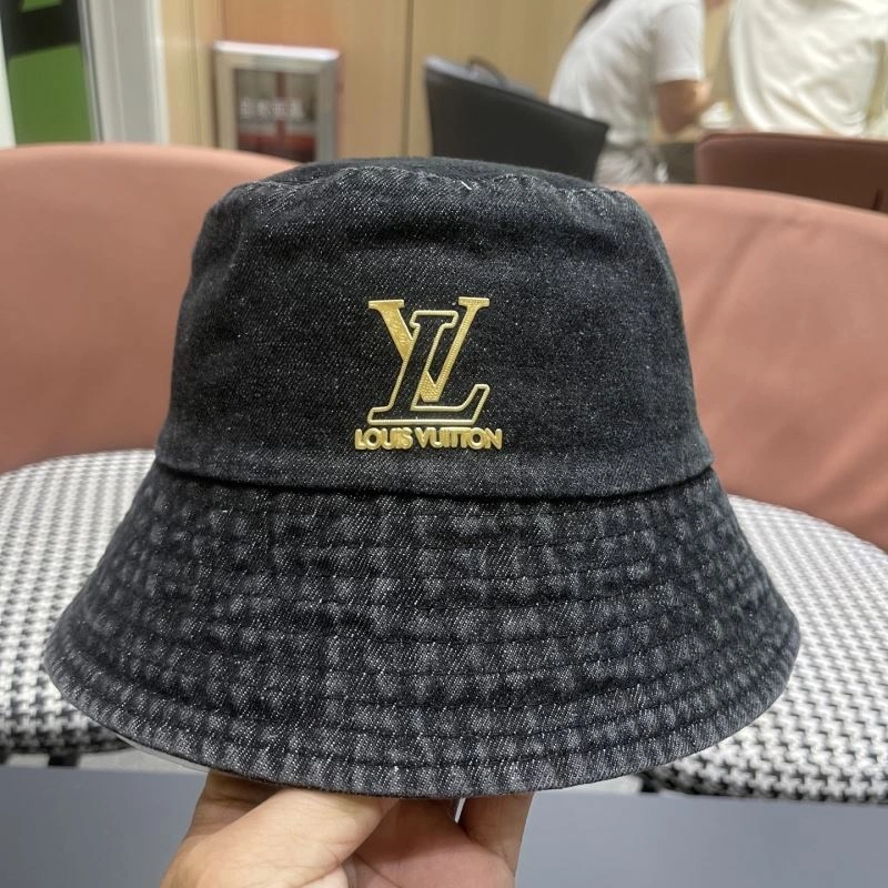 Fashionable Louis Vuitton Caps 257965