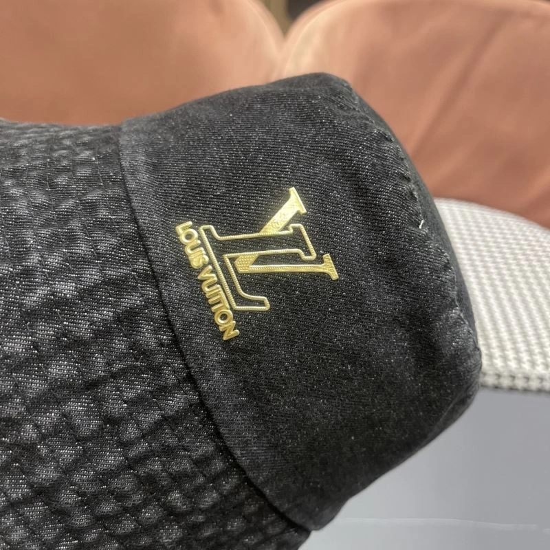 Fashionable Louis Vuitton Caps 257965