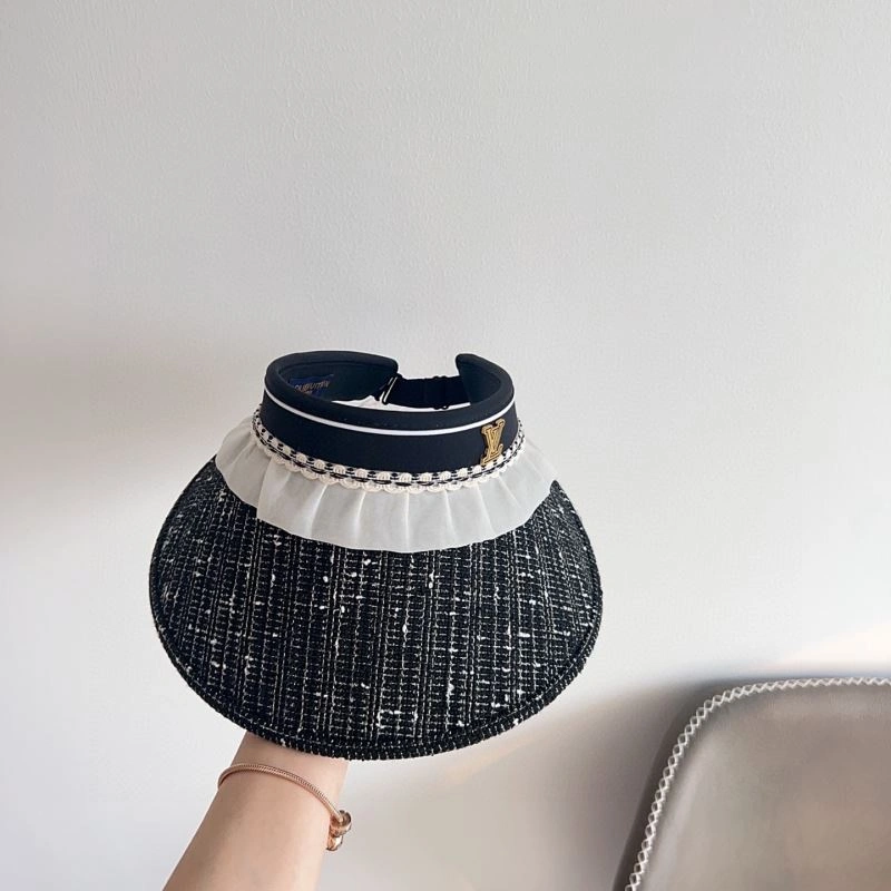 Louis Vuitton Caps Bright 257961
