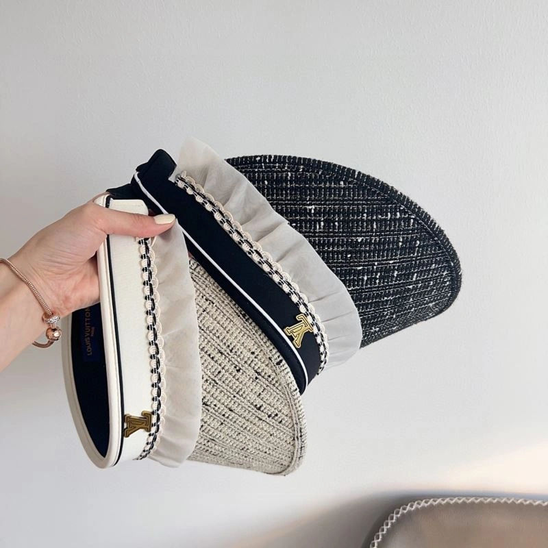 Louis Vuitton Caps Bright 257961