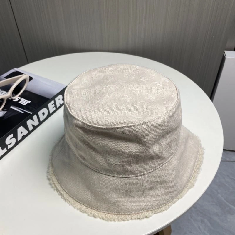 Lightweight Louis Vuitton Caps 257914