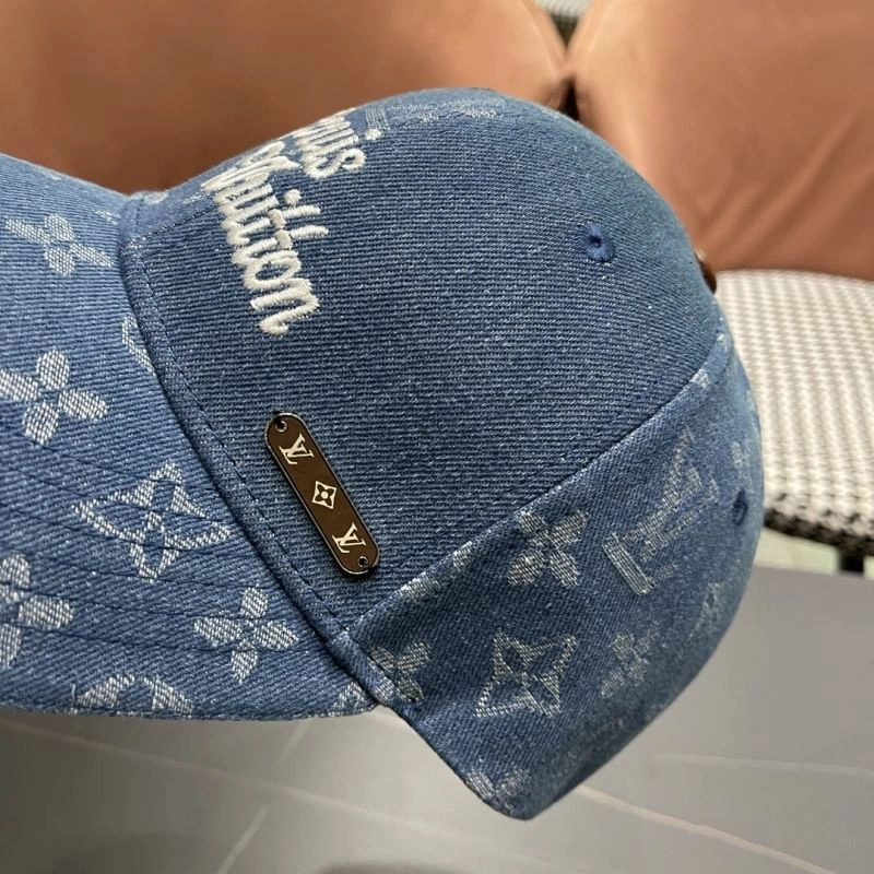 Flexible Louis Vuitton Caps 257933