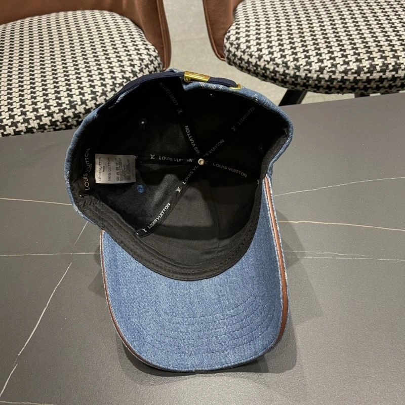 Flexible Louis Vuitton Caps 257933