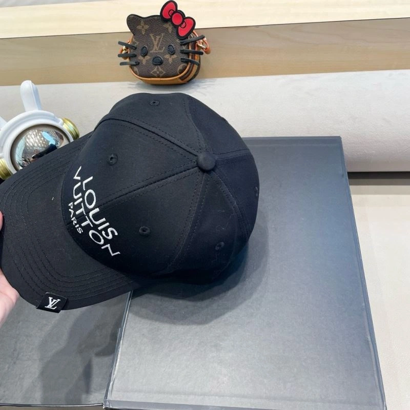 Functional Louis Vuitton Caps 257931