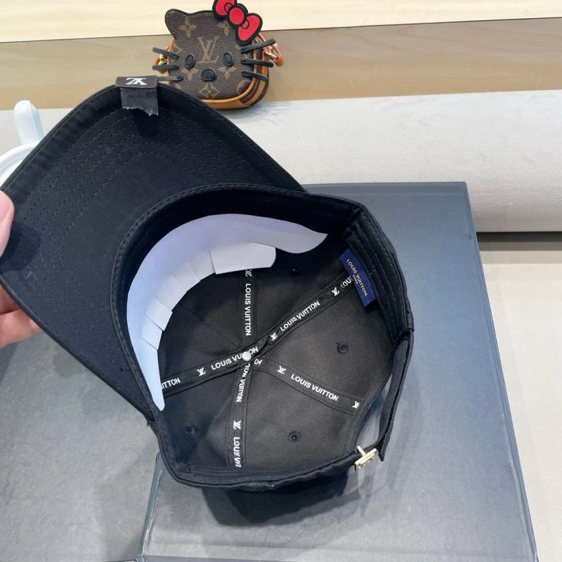 Functional Louis Vuitton Caps 257931
