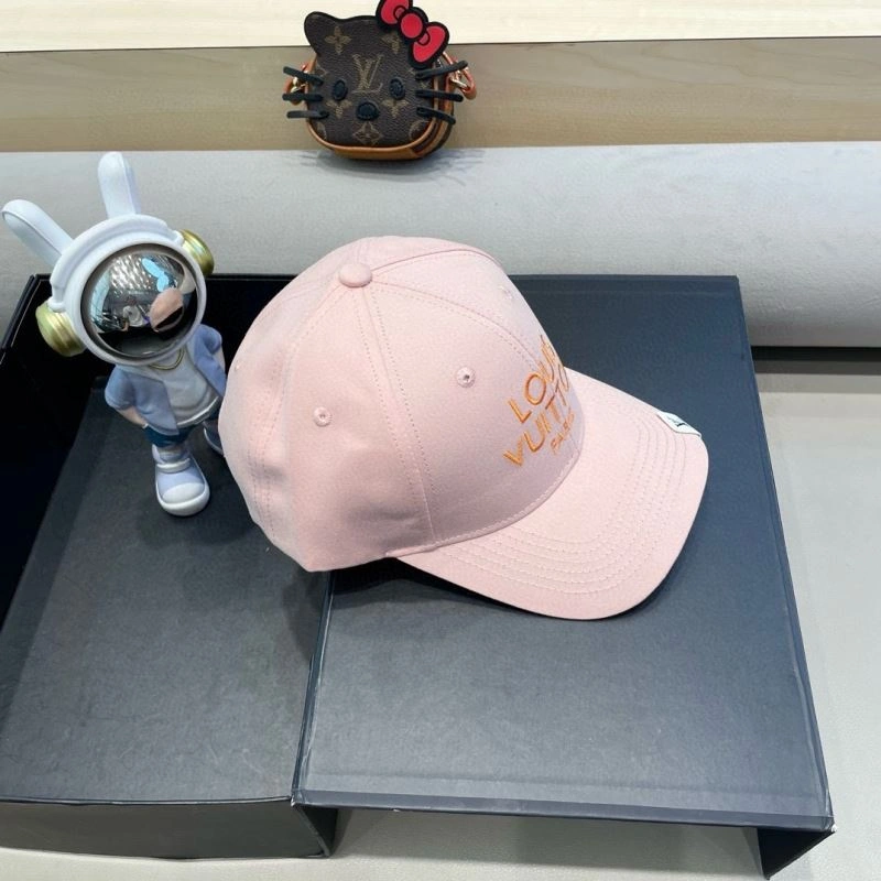 Bold Louis Vuitton Caps 257924