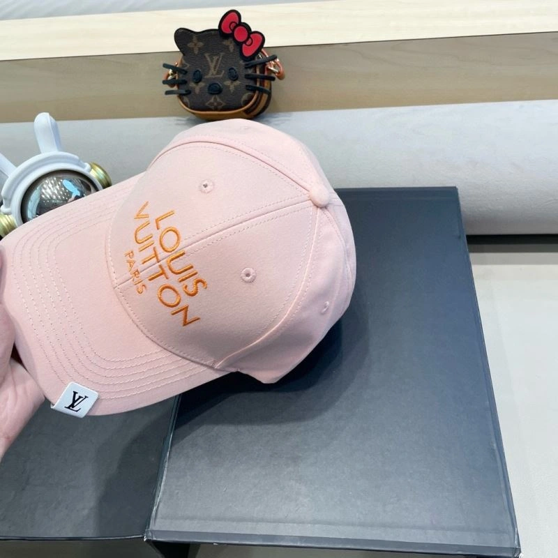 Bold Louis Vuitton Caps 257924