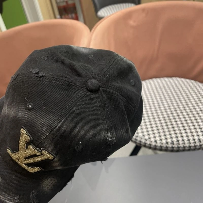Comfortable Louis Vuitton Caps 257935