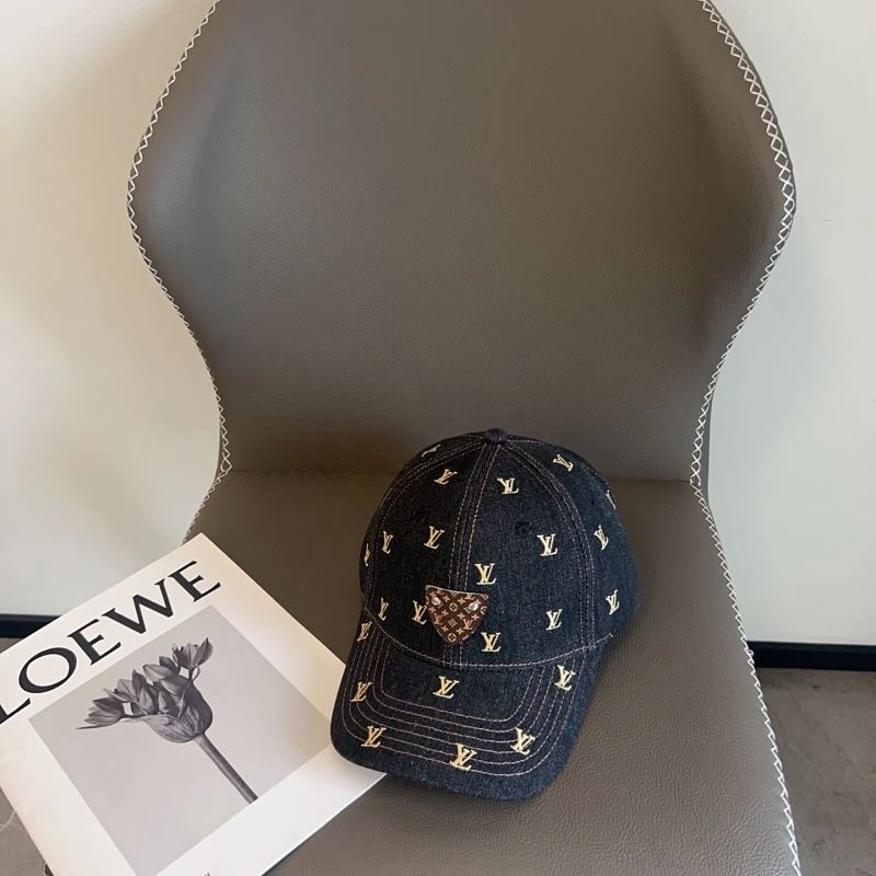 Louis Vuitton Caps Sleek 257909