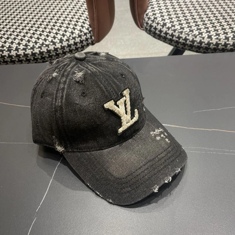 Versatile Louis Vuitton Caps 257903