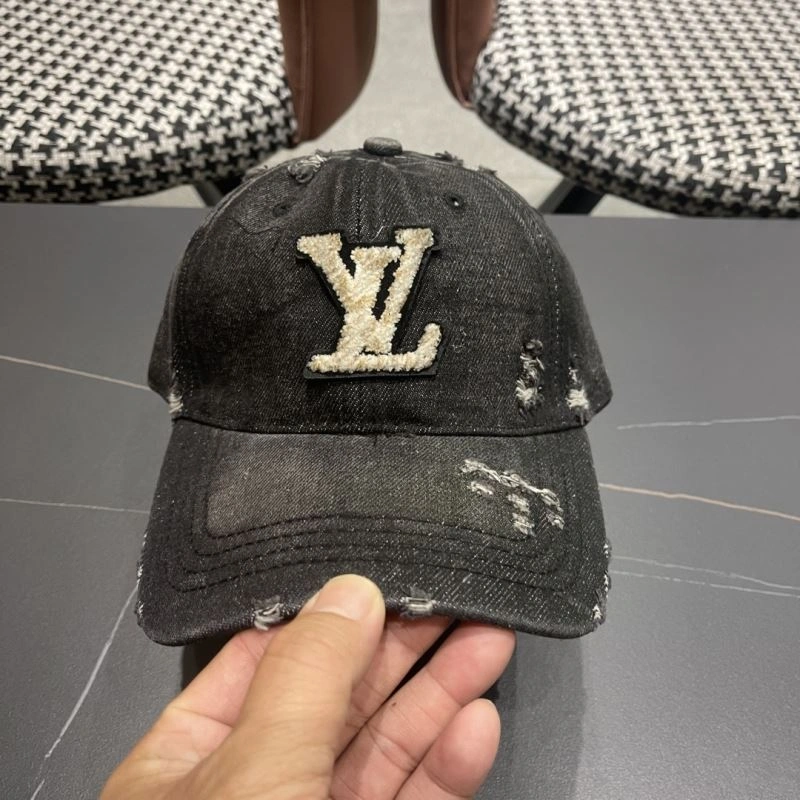 Versatile Louis Vuitton Caps 257903