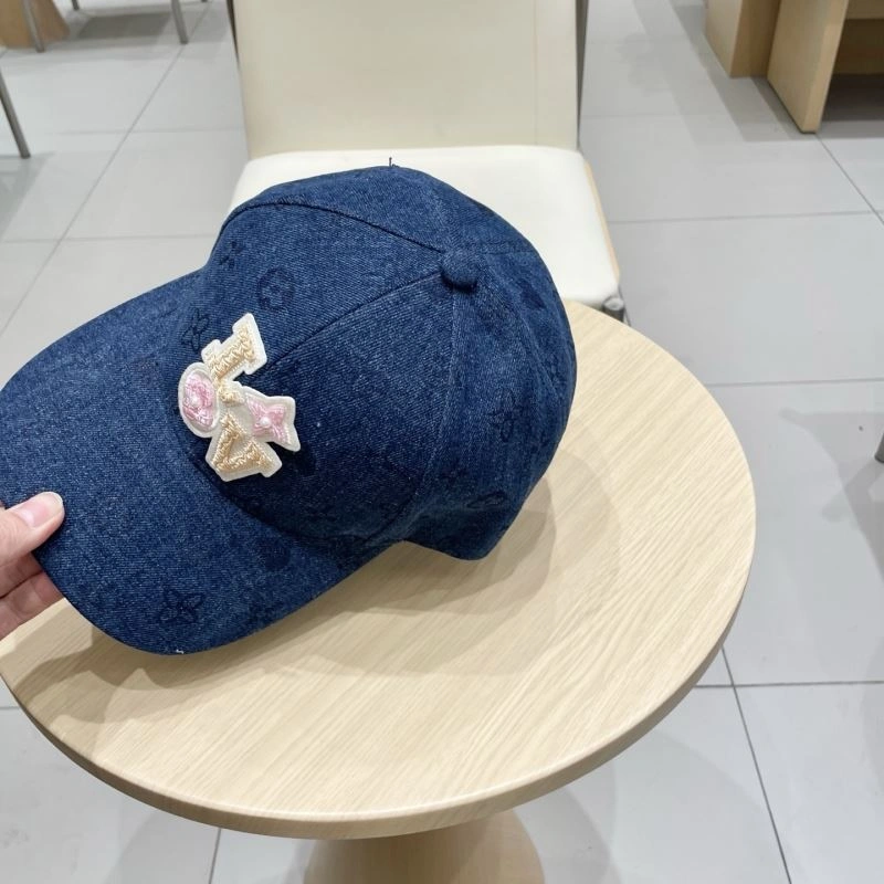 Louis Vuitton Caps Tailored 257897