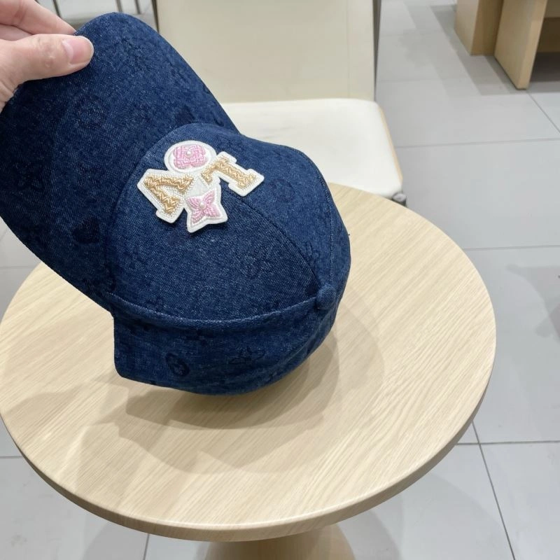 Louis Vuitton Caps Tailored 257897
