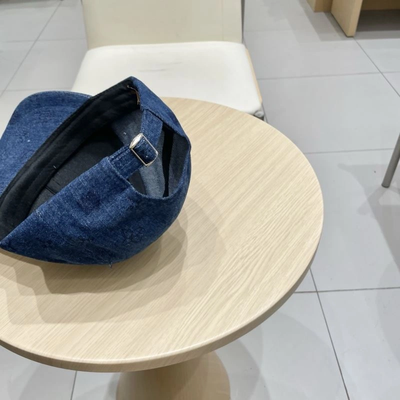 Louis Vuitton Caps Tailored 257897
