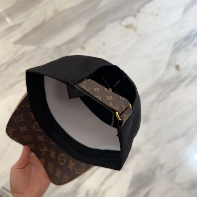 Contemporary Louis Vuitton Caps 257887