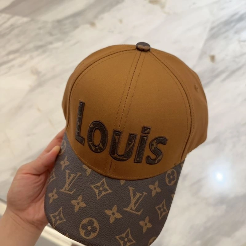 Louis Vuitton Caps Practical 257873