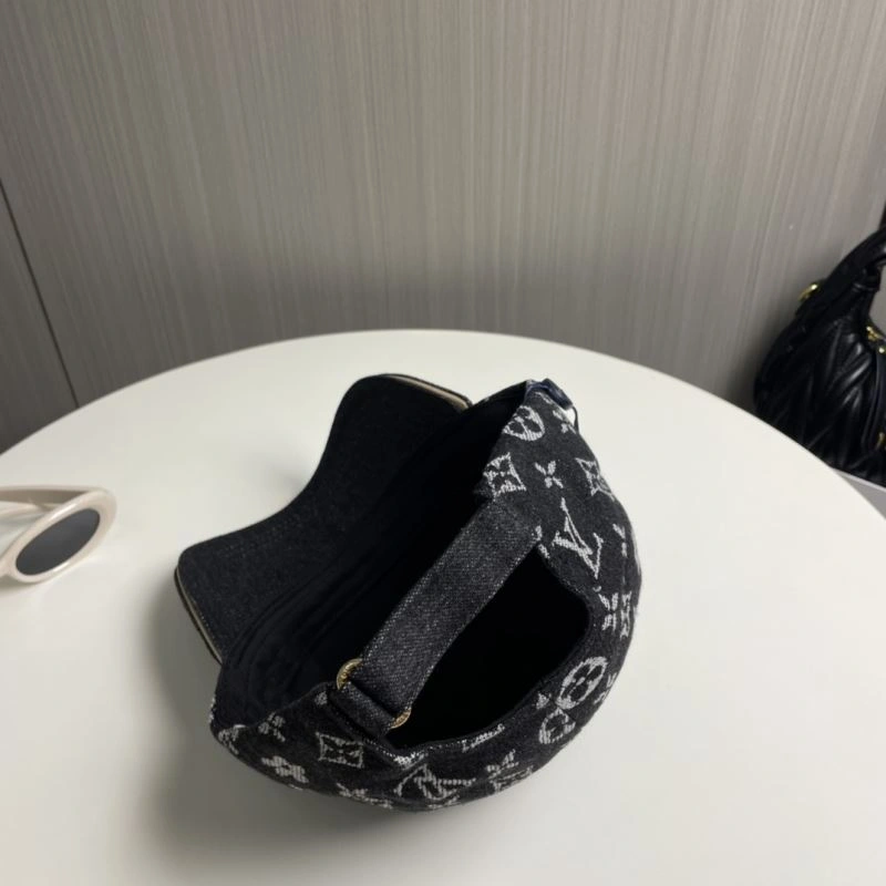 Louis Vuitton Caps Comfortable 257881