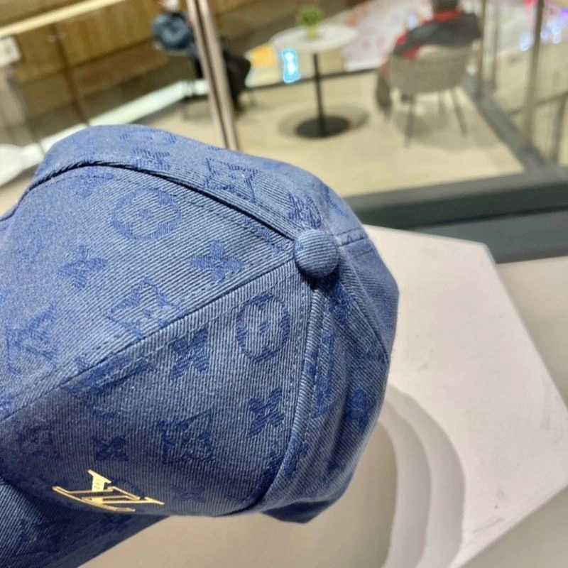Elegant Louis Vuitton Caps 256941