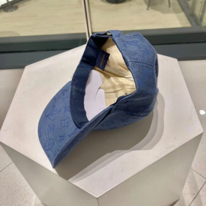 Elegant Louis Vuitton Caps 256941