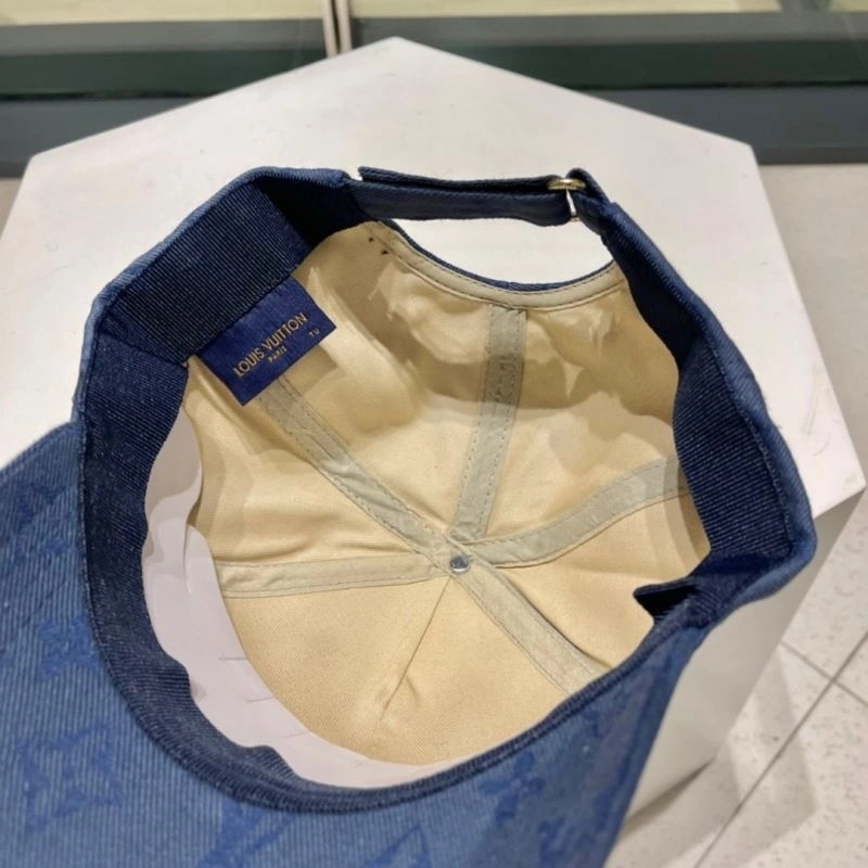 Elegant Louis Vuitton Caps 256941