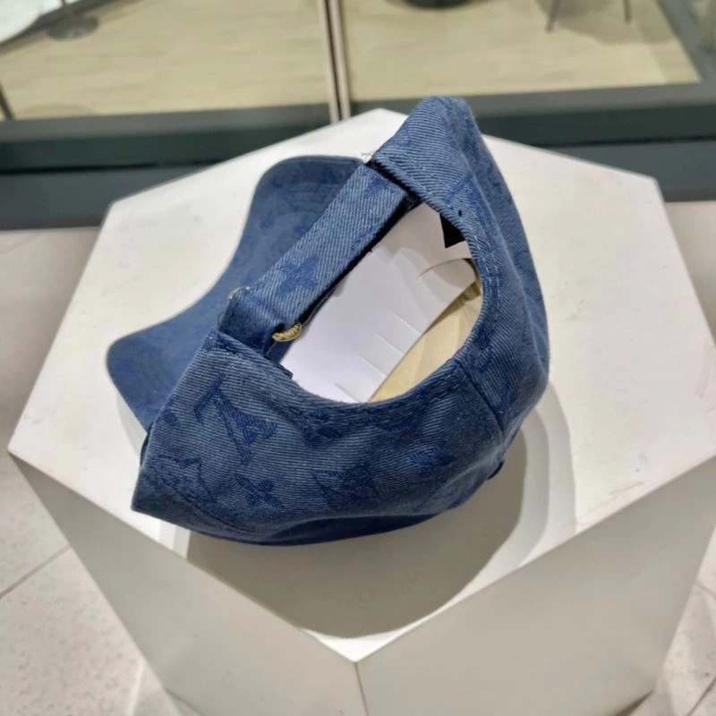 Elegant Louis Vuitton Caps 256941
