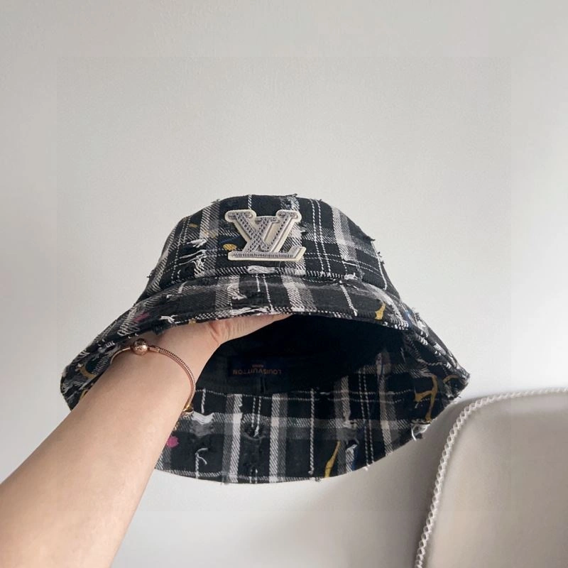 Louis Vuitton Caps Neat 257883