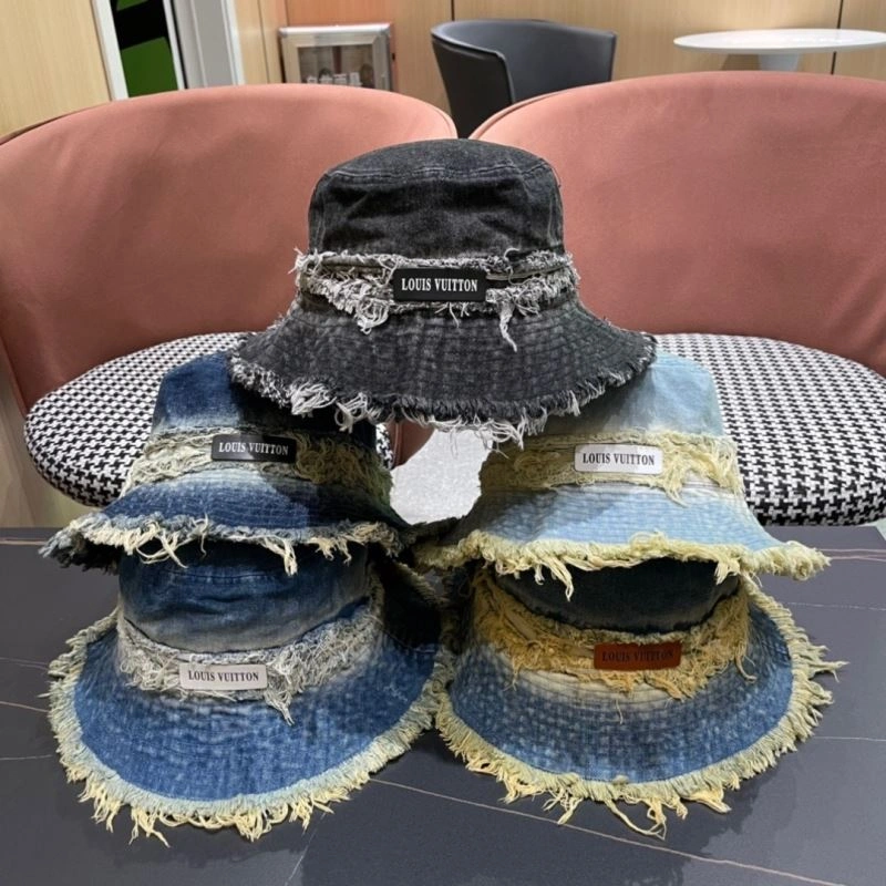 Louis Vuitton Caps Compact 257865