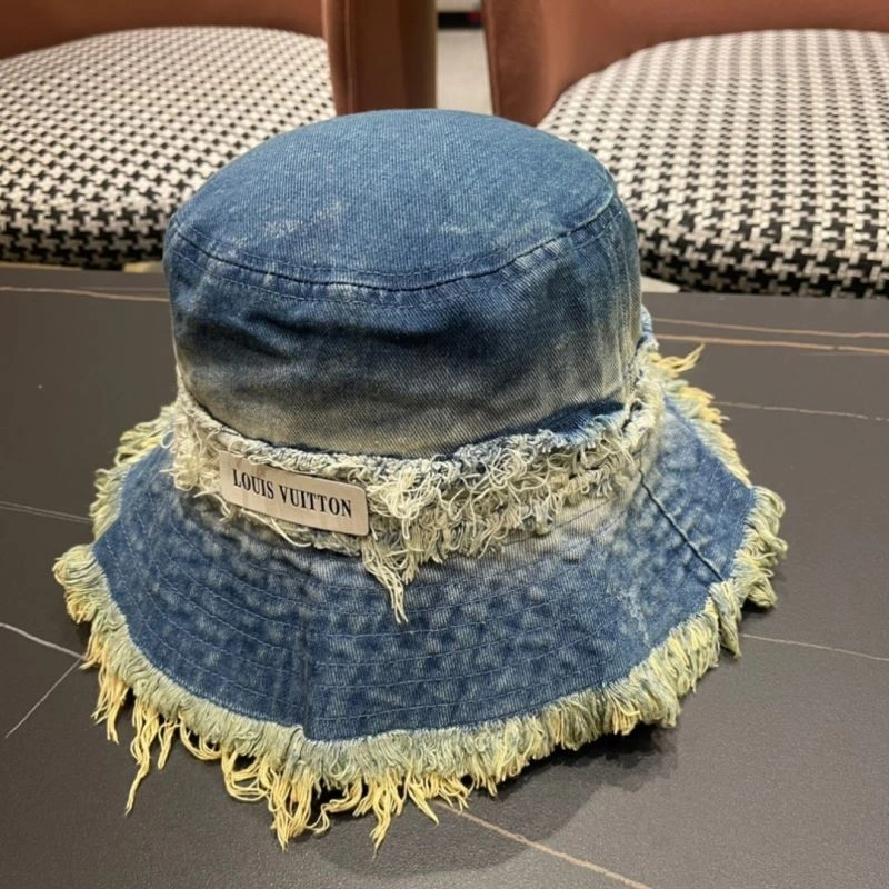 Louis Vuitton Caps Compact 257865