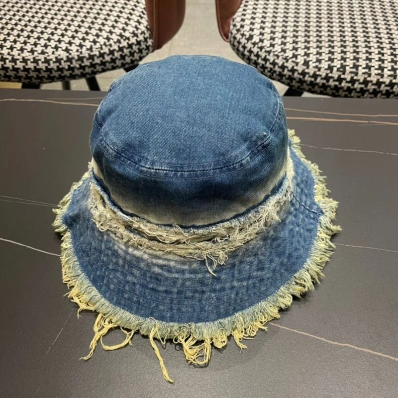 Louis Vuitton Caps Compact 257865